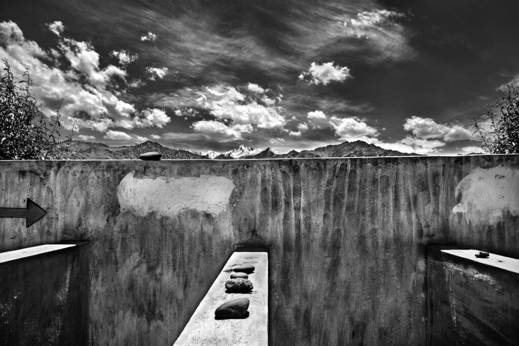 Picturing Time: The Greatest Photographs of Raghu Rai – Ojas Art